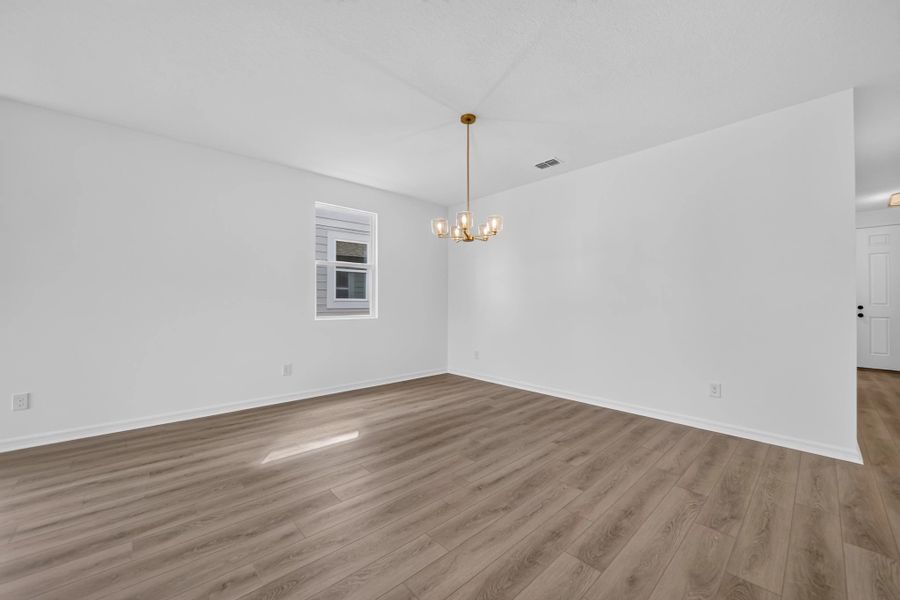 Spacious, unfurnished interior of a new home in Northlake at Ovation, Winter Garden (Image 17). Spacious, unfurnished interior of a new home in Northlake at Ovation, Winter Garden (Image 17).