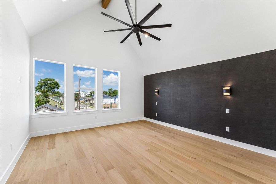 Spacious, unfurnished interior of a new home in , Houston (Image 17).