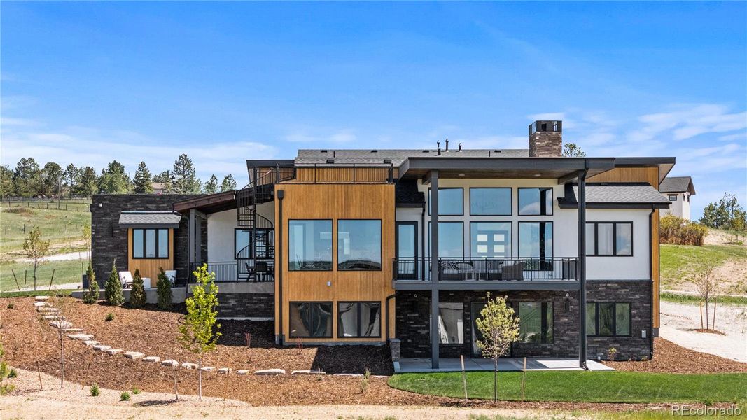 Image 43 of a home in .