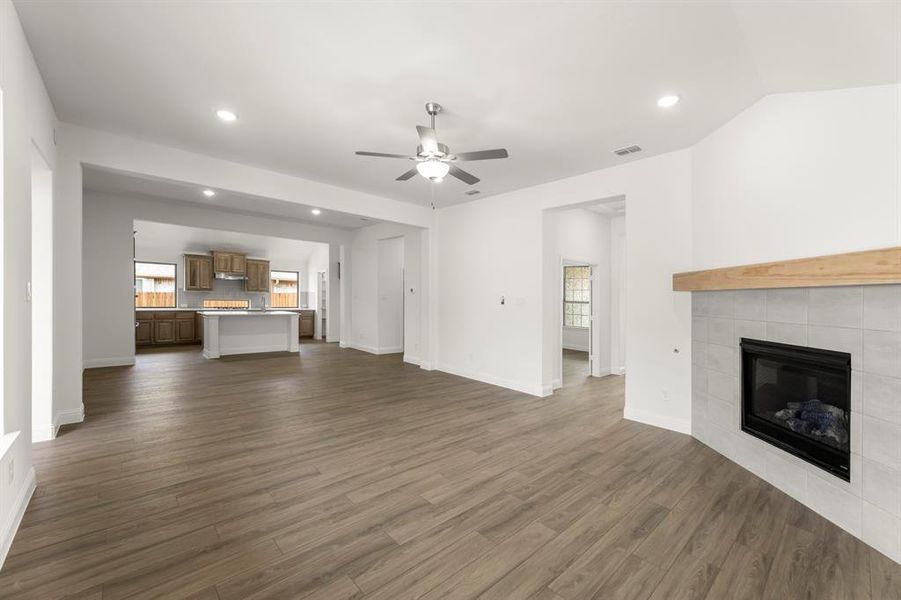 06_ 3821 Maize Ave, Heartland 06_ 3821 Maize Ave, Heartland