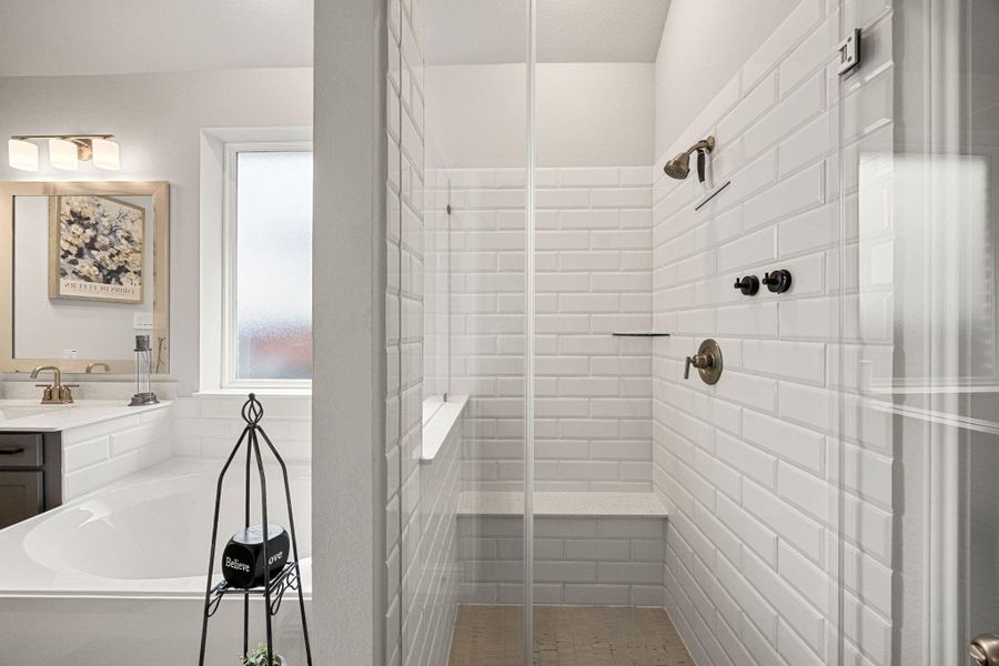 Furnished interior view inside a new home in , Tomball (Image 30).