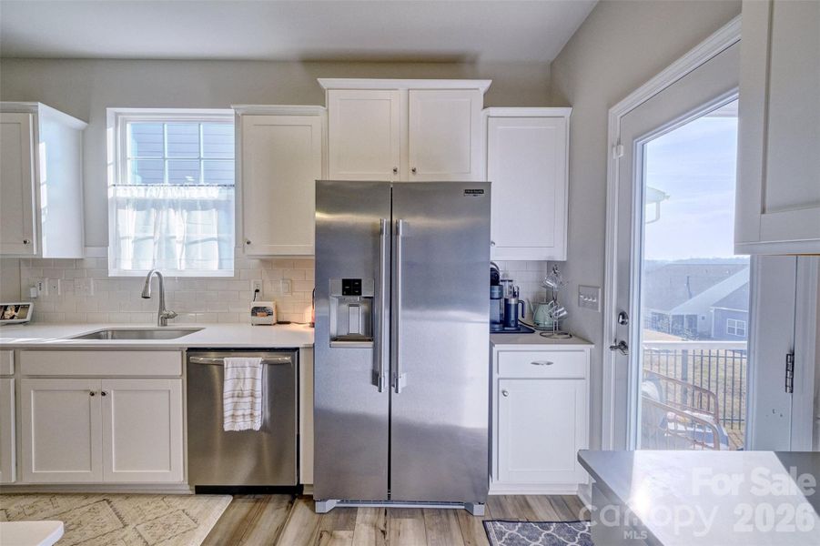 Furnished interior view inside a new home in Elizabeth, Fort Mill (Image 7).