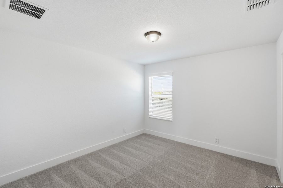 Spacious, unfurnished interior of a new home in Prominence, San Antonio (Image 20).