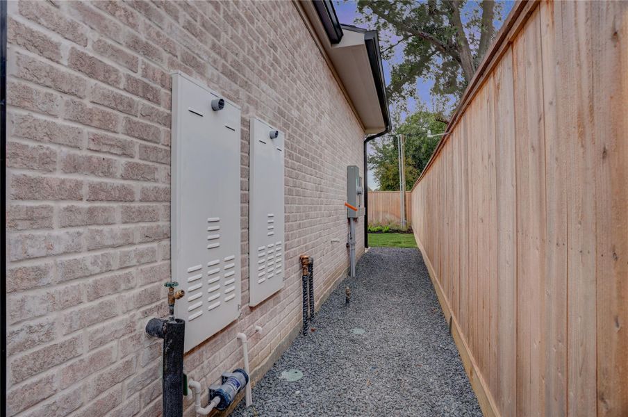 Exterior details and patio area of a home in , Houston (Image 28).