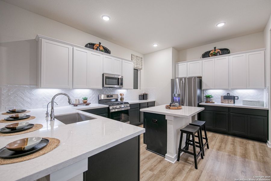 Furnished interior view inside a new home in Buffalo Crossing, Cibolo (Image 9).