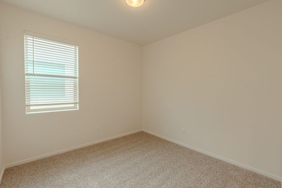 Spacious, unfurnished interior of a new home in Paseo Del Este, El Paso (Image 30).