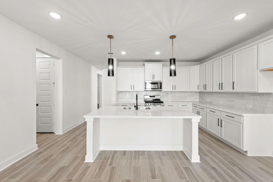 Representative image. Features, specifications, selections and colors may vary. Representative image. Features, specifications, selections and colors may vary.