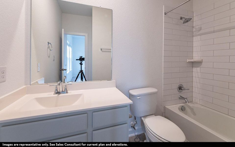 Furnished interior view inside a new home in Suncreek Estates, Rosharon (Image 9).