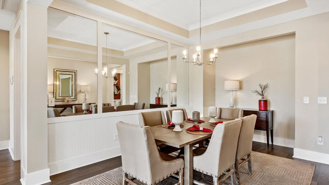 Dining Dining