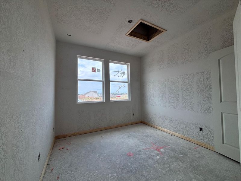 Spacious, unfurnished interior of a new home in The Colony 45s, Bastrop (Image 23).