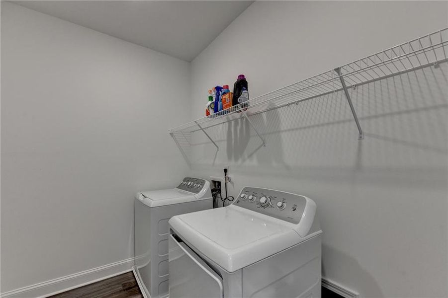 Close-up of interior finishes inside a home in Bailey Fence, Dacula (Image 22).