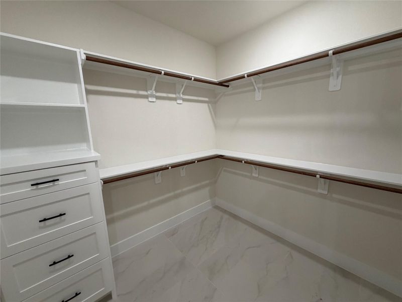 Other pictures of a Master Large walk in closet built by Texas best Home builders