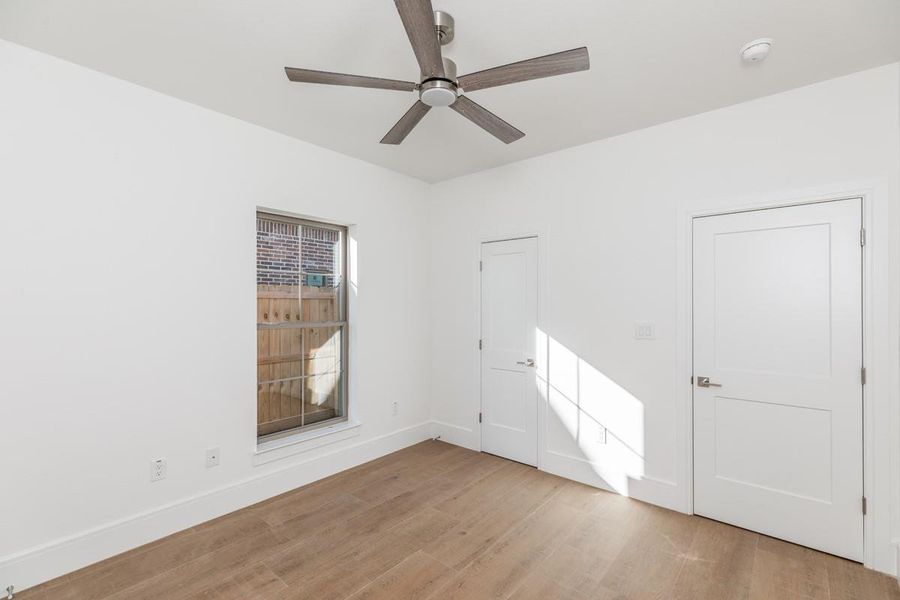 Spacious, unfurnished interior of a new home in , Beaumont (Image 36).