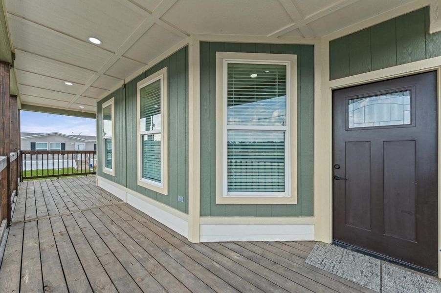 Spacious, unfurnished interior of a new home in , Huffman (Image 23).