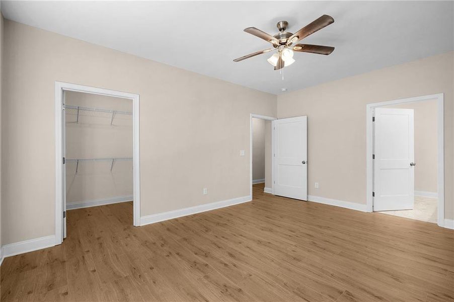 Spacious, unfurnished interior of a new home in , Calhoun (Image 12).