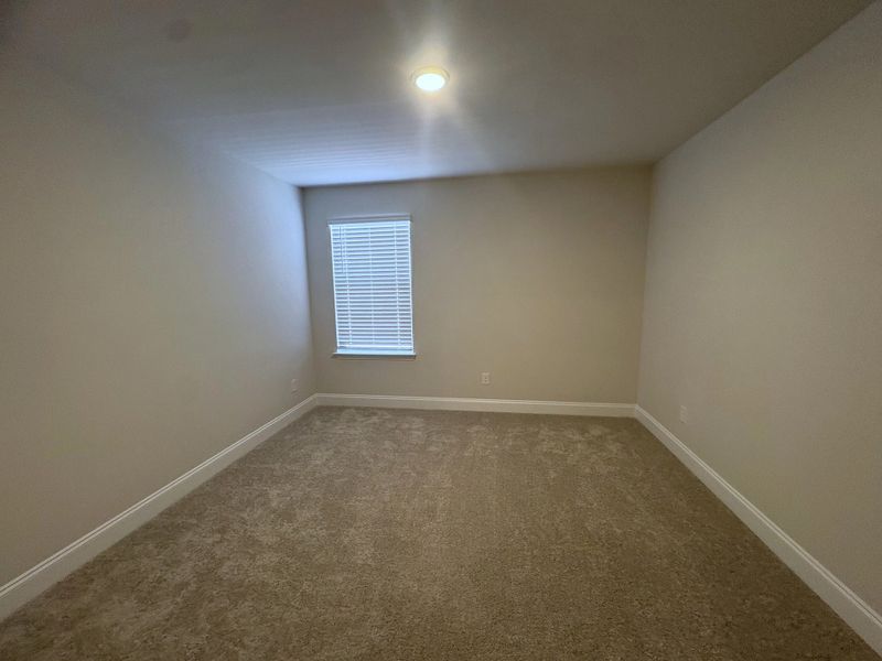 Spacious, unfurnished interior of a new home in Cades Bluff, Lebanon (Image 20).