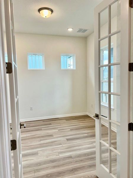 Spacious, unfurnished interior of a new home in Easton Park, Austin (Image 29).