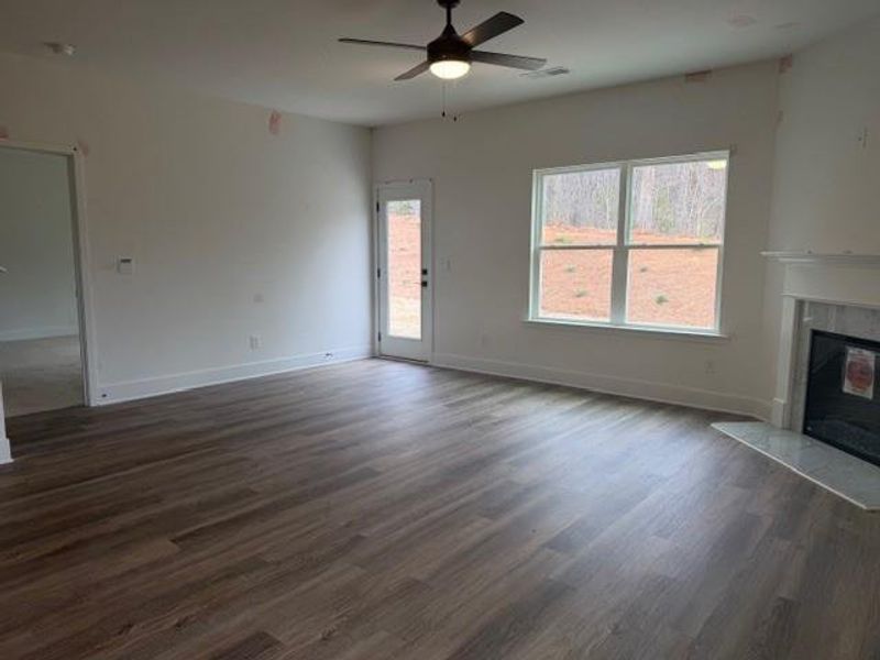Spacious, unfurnished interior of a new home in Thunder Ridge, Dawsonville (Image 17).
