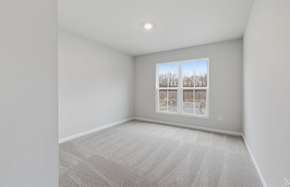 Spacious, unfurnished interior of a new home in Flemingfield, Greensboro (Image 40).