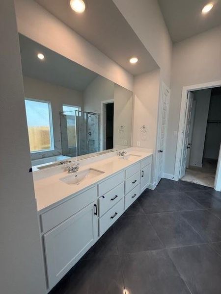 Furnished interior view inside a new home in Tompkins Reserve, Katy (Image 2). Furnished interior view inside a new home in Tompkins Reserve, Katy (Image 2).