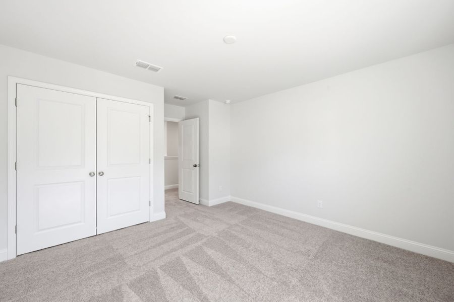 Spacious, unfurnished interior of a new home in Carriage Estates, Lexington (Image 25).