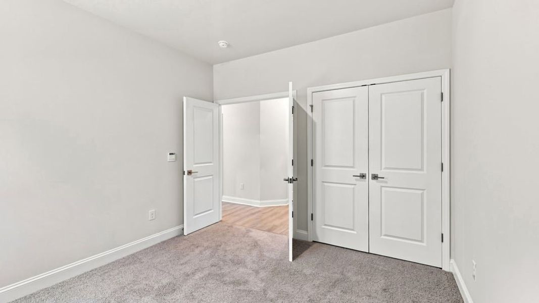 Spacious, unfurnished interior of a new home in Rutledge Estates, Woodruff (Image 26).