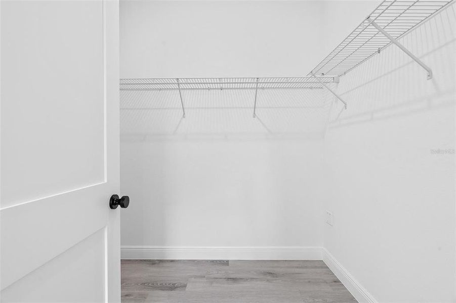 Spacious, unfurnished interior of a new home in , Ocala (Image 23).