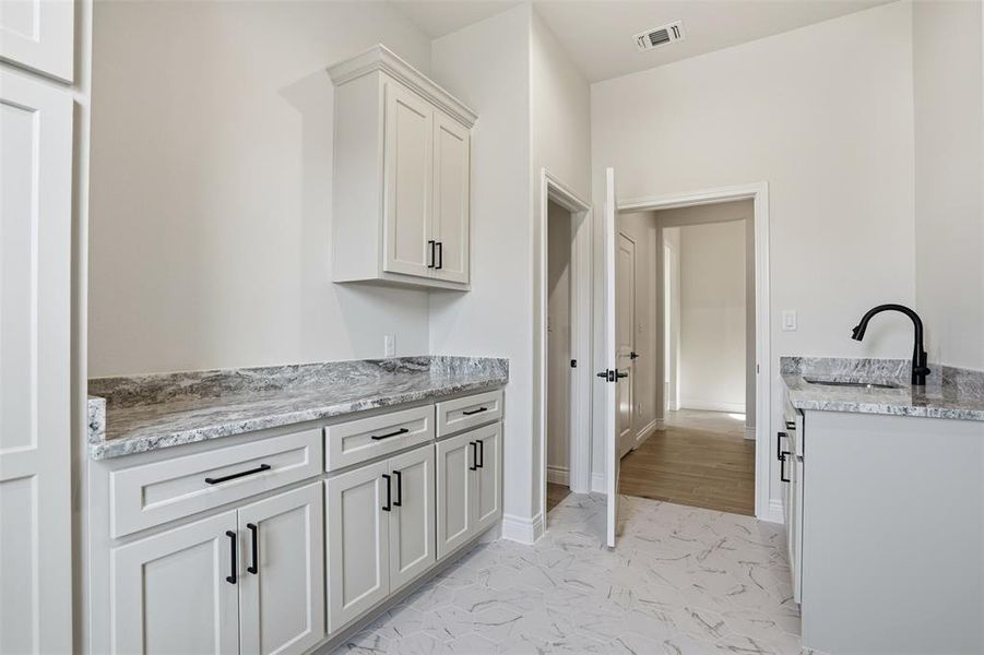 Furnished interior view inside a new home in , Granbury (Image 16).