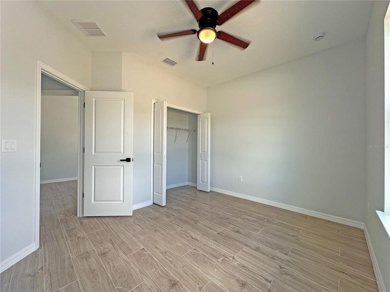 Spacious, unfurnished interior of a new home in , Port Charlotte (Image 11).