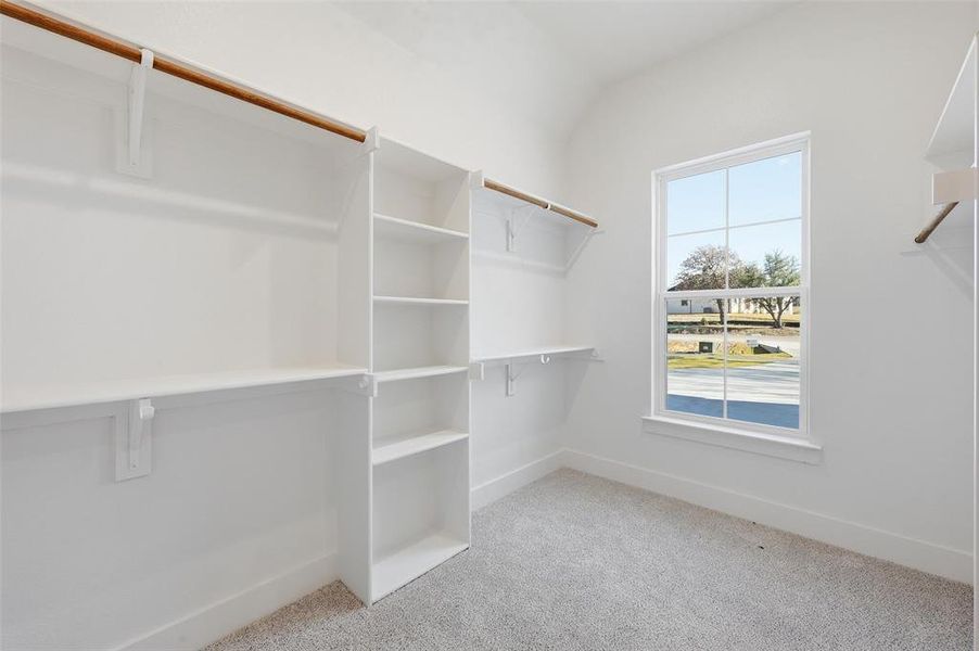 Spacious, unfurnished interior of a new home in Escondido Ranches, Poolville (Image 29).