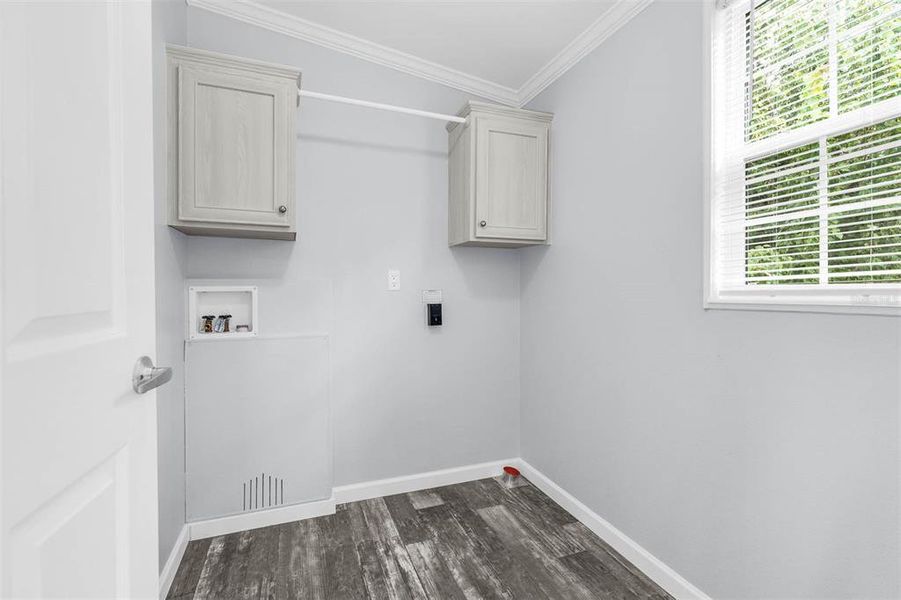 Spacious, unfurnished interior of a new home in , Orlando (Image 19).