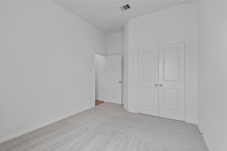 Spacious, unfurnished interior of a new home in Wildrye, Waller (Image 15).