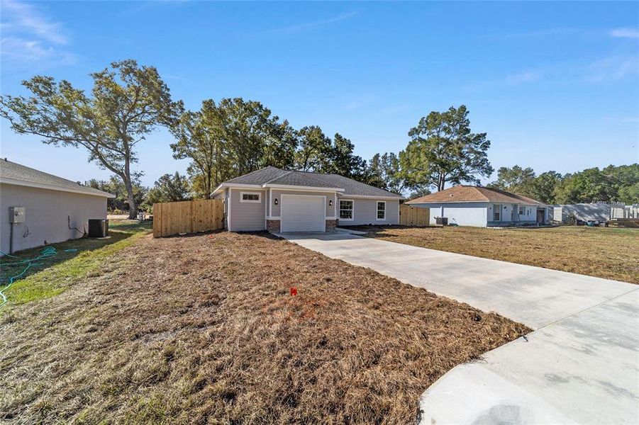 Exterior details and patio area of a home in , Dunnellon (Image 31). Exterior details and patio area of a home in , Dunnellon (Image 31).