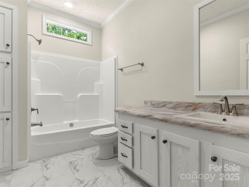 Image 25 of a home in .