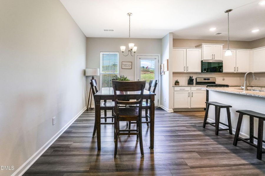 616 Glen Clova Dr-11