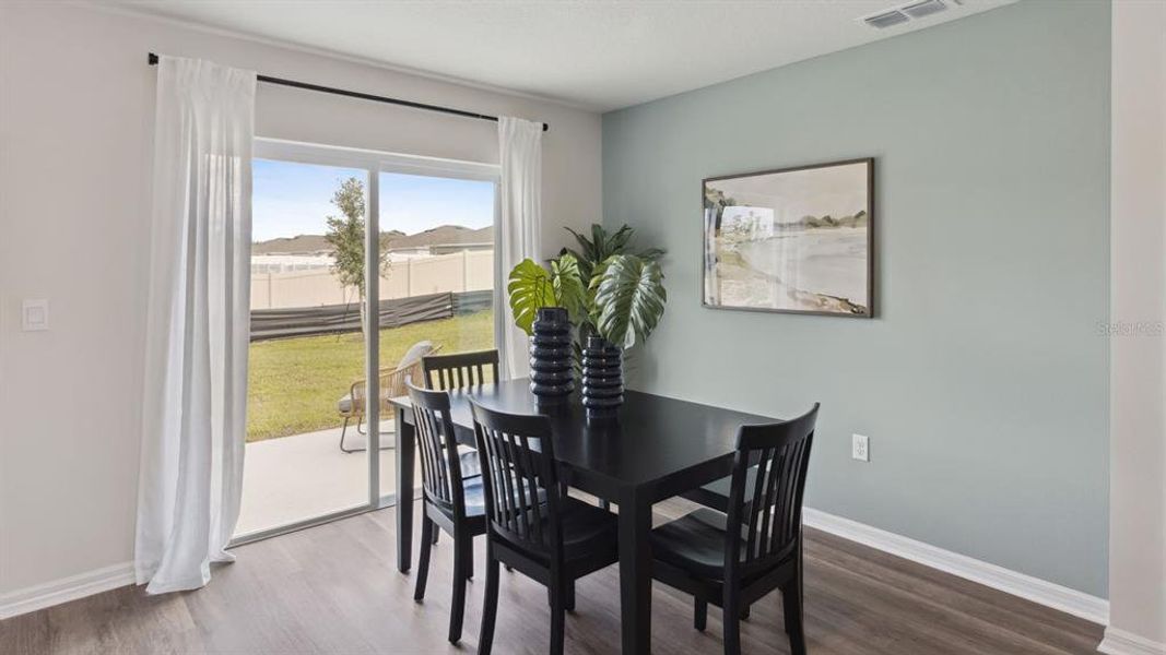 Furnished interior view inside a new home in Bradbury Creek, Haines City (Image 29).