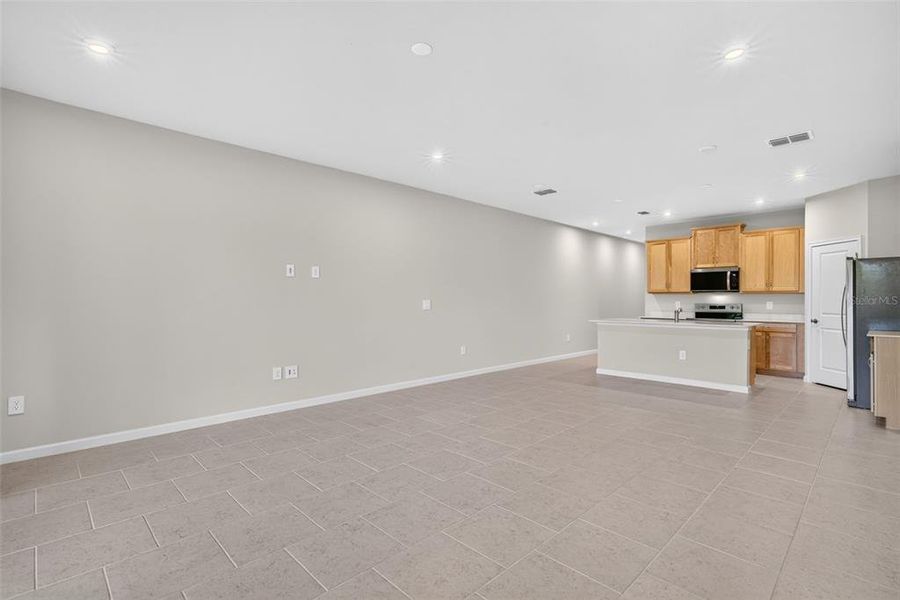 Spacious, unfurnished interior of a new home in Crosswind Ranch, Parrish (Image 18). Spacious, unfurnished interior of a new home in Crosswind Ranch, Parrish (Image 18).