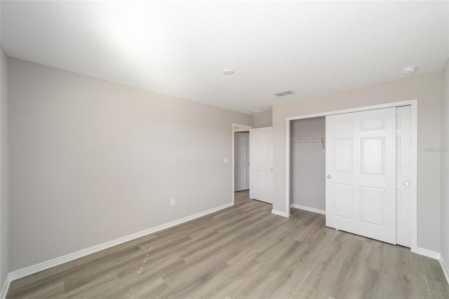 Spacious, unfurnished interior of a new home in Calesa Township, Ocala (Image 44).