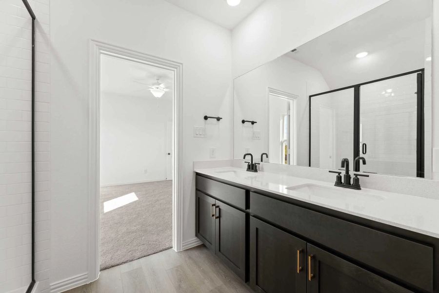 Primary Bathroom featuring the Oxford Collection