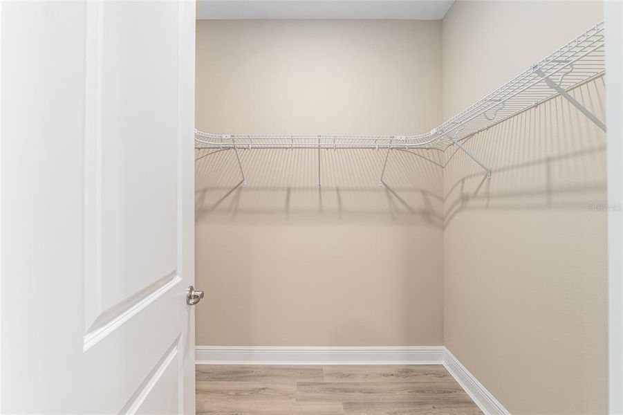 Spacious, unfurnished interior of a new home in , Ocala (Image 25).