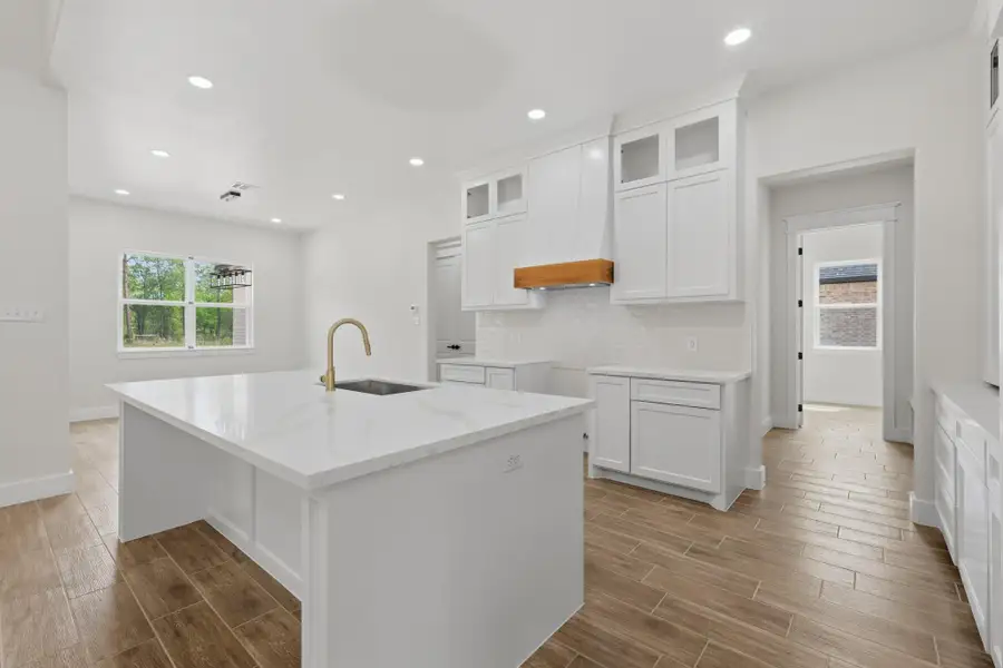 Furnished interior view inside a new home in , Dayton (Image 6).