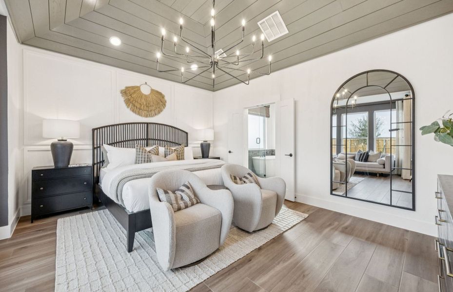 Representative furnished interior of a home built from the Rainier by Pulte Homes in Ribbonwood, Aubrey (Image 16).
