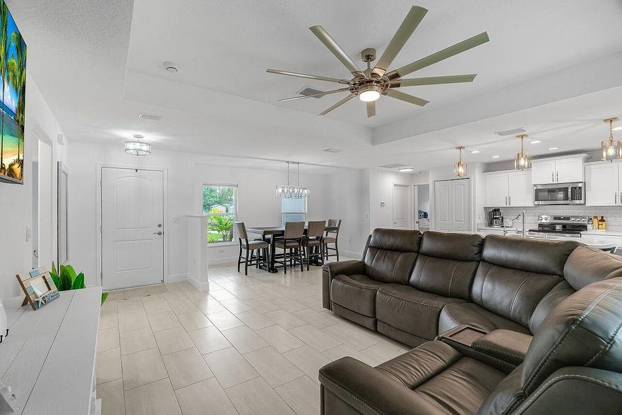 Furnished interior view inside a new home in , Vero Beach (Image 5). Furnished interior view inside a new home in , Vero Beach (Image 5).