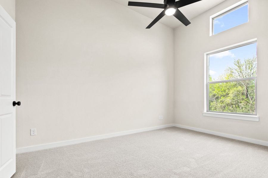 Spacious, unfurnished interior of a new home in Cottonwood Creek, Rowlett (Image 16).