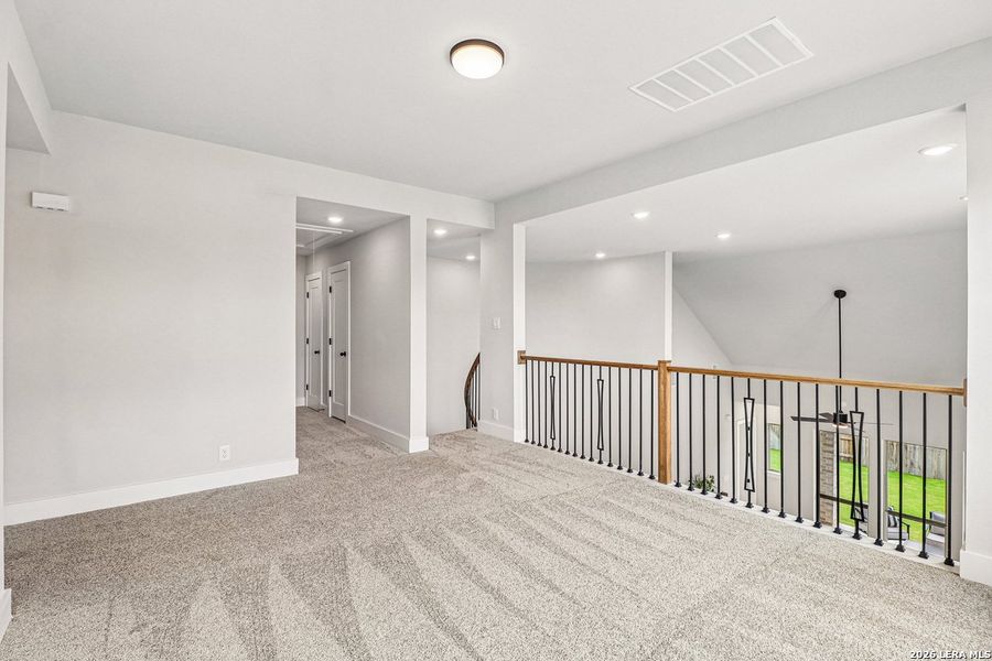 Spacious, unfurnished interior of a new home in Homestead, Schertz (Image 20).