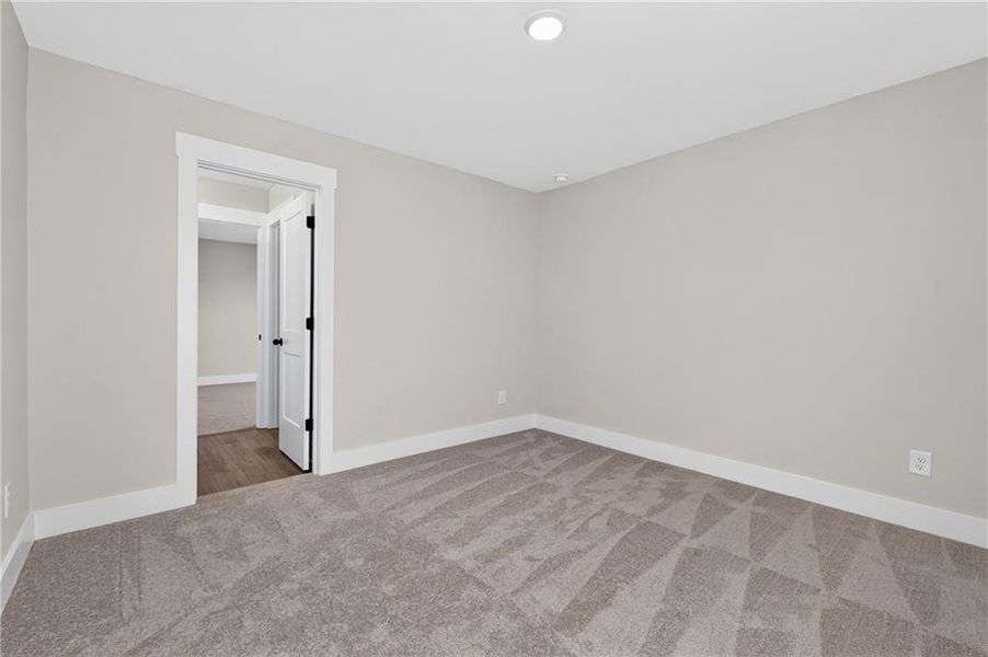 Spacious, unfurnished interior of a new home in Twin Lakes, Hoschton (Image 31).