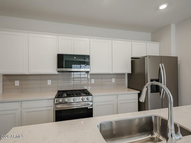 16_New-Home-For-Sale-Maricopa_AZ-LaR-68