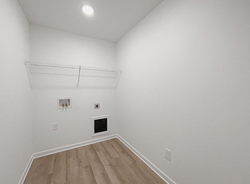 Spacious, unfurnished interior of a new home in East Main Townes, Spartanburg (Image 12).