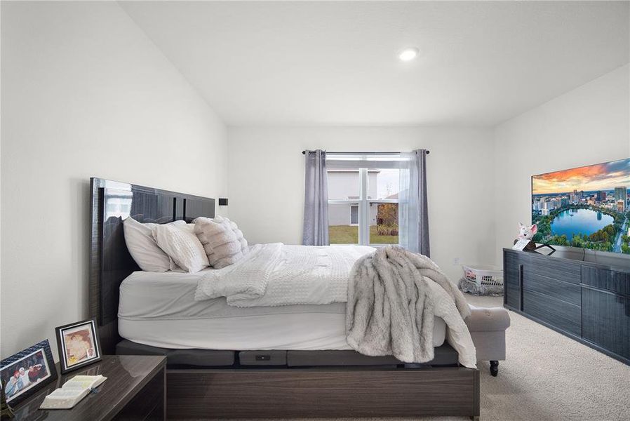 Furnished interior view inside a new home in Kindred, Kissimmee (Image 27).