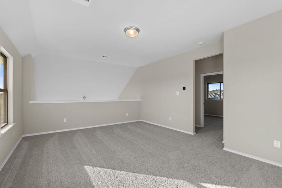 Spacious, unfurnished interior of a new home in , Spring (Image 14).